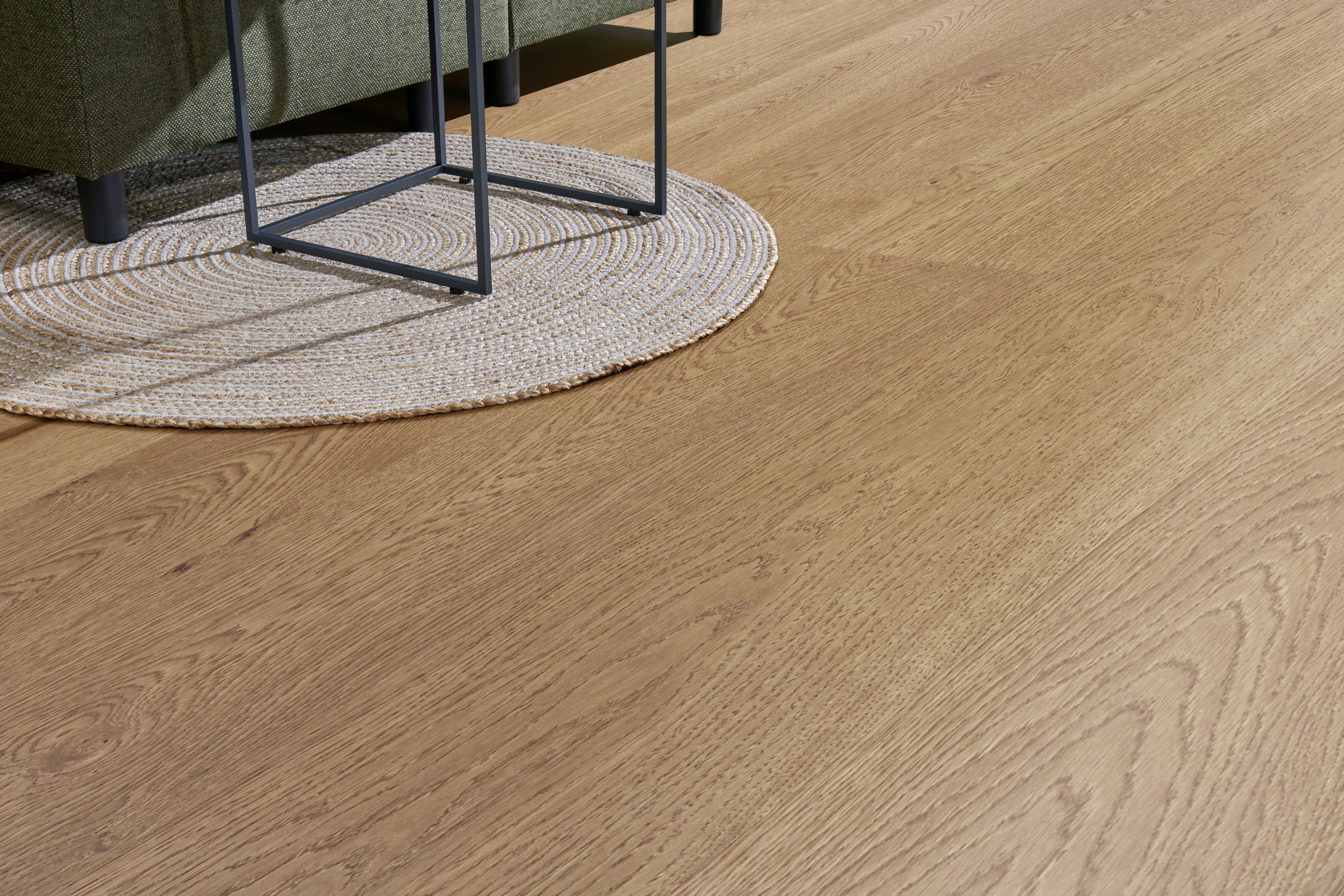 hobb Echtholzboden | hobbWood | H3E Eiche Natur dunkel | Ein-Stab | gebürstet | Landhausdiele  hobb Echtholzboden | hobbWood | H3E Eiche Natur dunkel | Ein-Stab | gebürstet | Landhausdiele